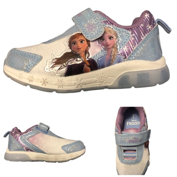 NWT Disney Frozen Girls Light Up Shoe Size 7 - Picture 1 of 4